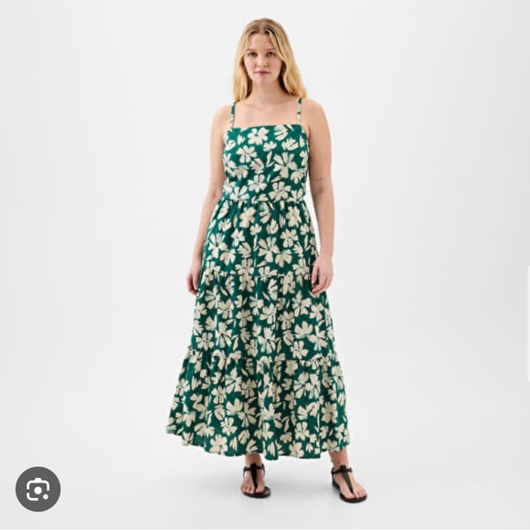 GAP Dresses & Skirts - GAP Print Tiered Maxi Dress